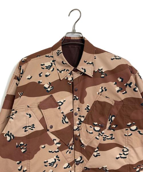 DAIWA PIER39（ダイワ ピア39）DAIWA PIER39 (ダイワ ピア39) TECH REVERSIBLE PARAMARINE JACKET カモ柄　 ブラウン チョコチップカモ サイズ:Mの古着・服飾アイテム