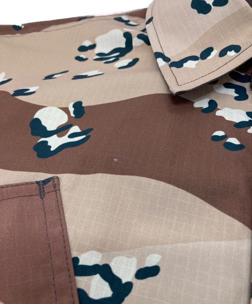 DAIWA PIER39（ダイワ ピア39）DAIWA PIER39 (ダイワ ピア39) TECH REVERSIBLE PARAMARINE JACKET カモ柄　 ブラウン チョコチップカモ サイズ:Mの古着・服飾アイテム