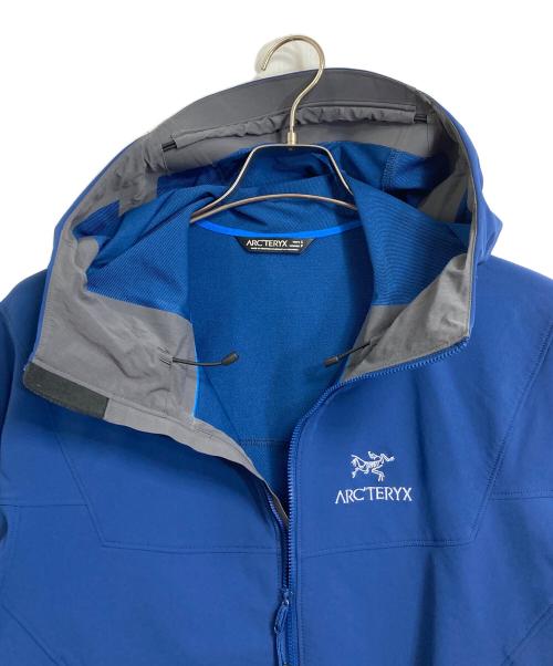 ARC'TERYX（アークテリクス）ARC'TERYX (アークテリクス) GAMMA LT ガンマ エルティ- ソフトシェル フーデイージャケット　アウター　ライトアウター　スポーツ　アウトドア ブルー サイズ:Sの古着・服飾アイテム
