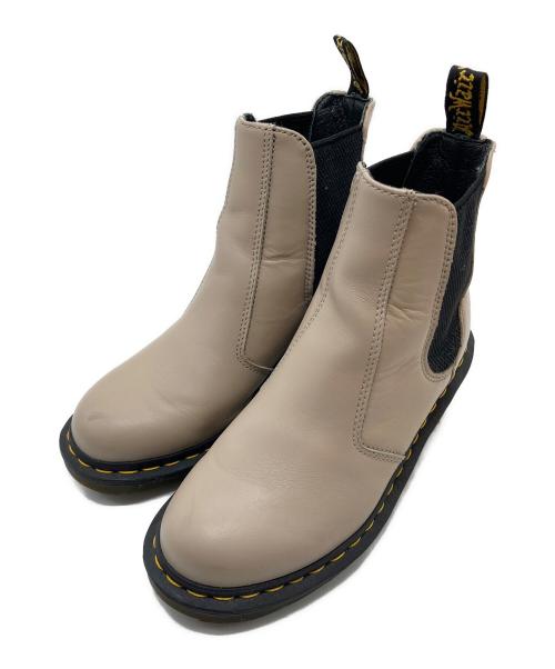 Dr.Martens（ドクターマーチン）Dr.Martens (ドクターマーチン) Cadence ケイデンス チェルシーブーツ  サイドゴアブーツ　ショートブーツ　厚底ブーツ ベージュ サイズ:US7の古着・服飾アイテム