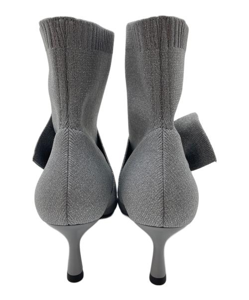 VIVAIA（ビバイア）vivaia (ビバイア) ポインテッドトゥ 撥水加工 アンクル ヒールブーツ　ショートブーツ グレー サイズ:40の古着・服飾アイテム