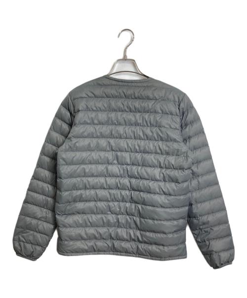 mont-bell（モンベル）mont-bell (モンベル) B:MING LIFE STORE (ビーミングライフストア) スペリオダウン 800FP ライトダウンジャケット Superior Down Round Neck Jacket グレー サイズ: XSの古着・服飾アイテム