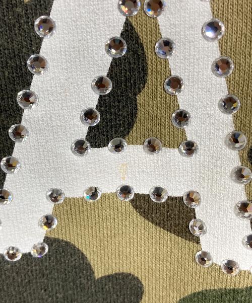 A BATHING APE（ア ベイシング エイプ）A BATHING APE (ア ベイシング エイプ) カモ柄ラインストーンTシャツ　半袖スウェット　NIGO期　迷彩　日本製　 オリーブ サイズ:Mの古着・服飾アイテム