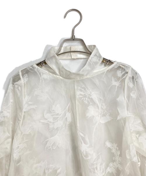 CELFORD（セルフォード）CELFORD (セルフォード) フラワーフロッキーブラウス　25年モデル ホワイト サイズ:FREEの古着・服飾アイテム