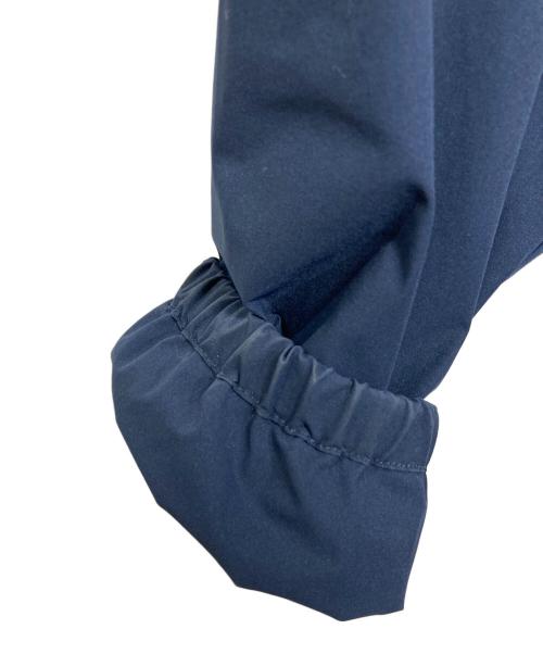 F.C.R.B.（エフシーレアルブリストル）F.C.R.B. (エフシーレアルブリストル) MLB TOUR PACKABLE ANORAK   MLBツアーパッカブルアノラックパーカー ネイビー サイズ:Lの古着・服飾アイテム