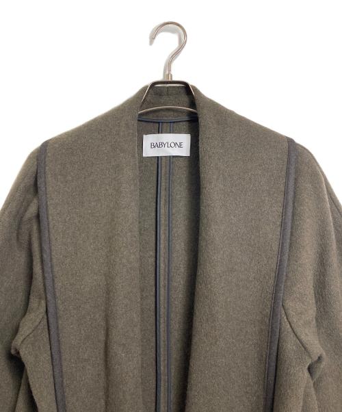 BABYLONE（バビロン）BABYLONE (バビロン) MENTECO ガウンコート　2ポケット オリーブ サイズ:FREEの古着・服飾アイテム