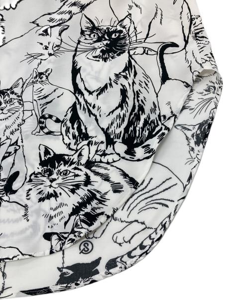 &ellecy（アンドエルシー）&ELLECY (アンドエルシー) ネコスケッチ シャツワンピース　総柄ワンピース　長袖ワンピース ホワイト×ブラック サイズ:Mの古着・服飾アイテム