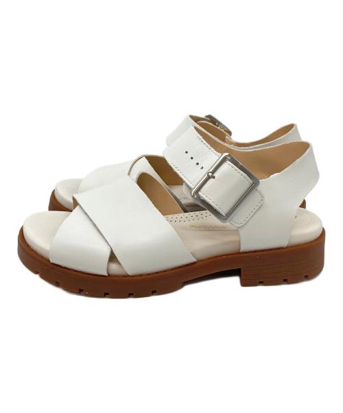 CLARKS（クラークス）CLARKS (クラークス) サンダル ホワイト サイズ:UK 4.5の古着・服飾アイテム