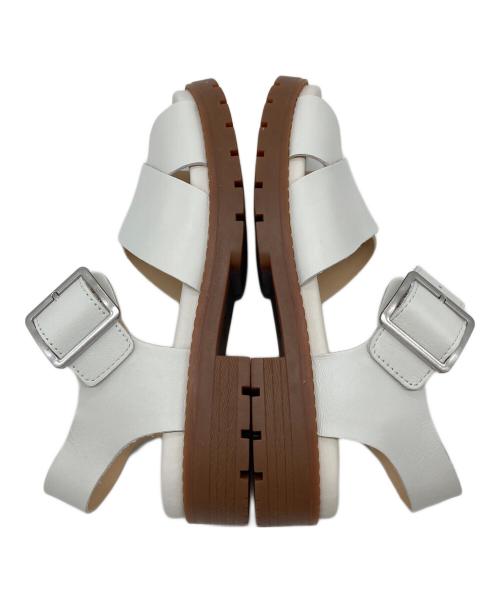 CLARKS（クラークス）CLARKS (クラークス) サンダル ホワイト サイズ:UK 4.5の古着・服飾アイテム