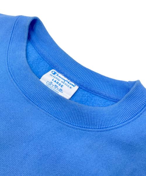 Champion（チャンピオン）Champion (チャンピオン) MoMA (モマ) yoko (ヨーコ) クルーネックスウェット　Yoko Ono 起毛 ブルー サイズ:Lの古着・服飾アイテム