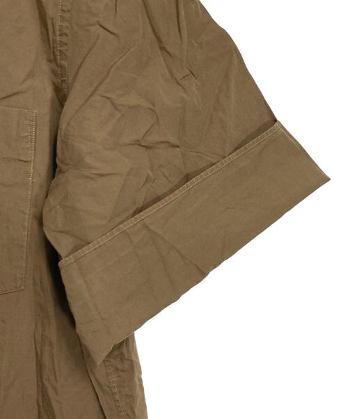 BLURHMS（ブラームス）blurhms (ブラームス) ハイカウント シャンブレー スタンドカラー 半袖シャツ ブラウン サイズ:3の古着・服飾アイテム
