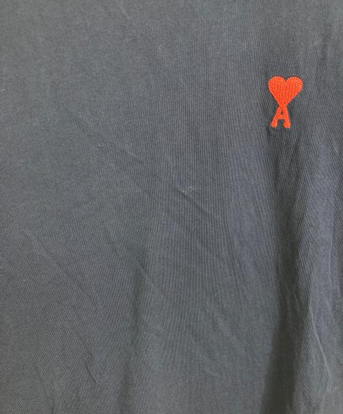 AMI Alexandre Mattiussi（アミアレクサンドルマテュッシ）AMI Alexandre Mattiussi (アミアレクサンドルマテュッシ) ハート刺繍半袖カットソー　Tシャツ　Tee ネイビー サイズ:XXSの古着・服飾アイテム