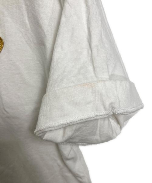 PLAY COMME des GARCONS（プレイコムデギャルソン）PLAY COMME des GARCONS (プレイコムデギャルソン) ハートワッペン半袖カットソー　Tシャツ　Tee  日本製 ホワイト×ゴールド サイズ:Sの古着・服飾アイテム
