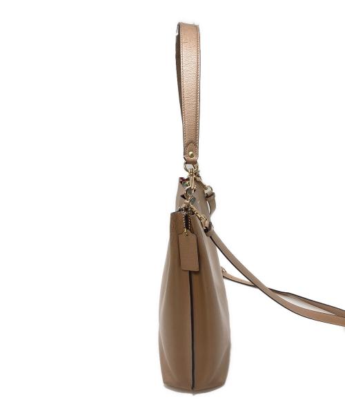 COACH（コーチ）COACH (コーチ) モリーバケットバッグ　レザーバッグ ベージュ サイズ:実寸参照の古着・服飾アイテム