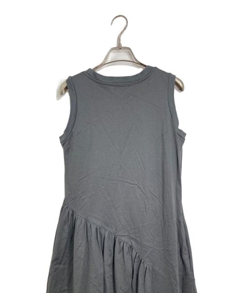 CINOH（チノ）CINOH (チノ) REFINA CUTSEW DRESS ノースリーブワンピース　カットソードレス　日本製 グリーン サイズ:36の古着・服飾アイテム