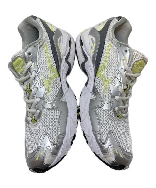 MIZUNO（ミズノ）MIZUNO (ミズノ) WAVE RIDER10 ウェーブライダー10 ランニングスニーカー ホワイト×グリーン サイズ:US 8.5の古着・服飾アイテム