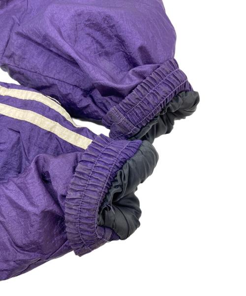 adidas（アディダス）adidas (アディダス) 【古着】中綿ジャケット　アウター　万国旗タグ ブラック×パープル サイズ:Mの古着・服飾アイテム