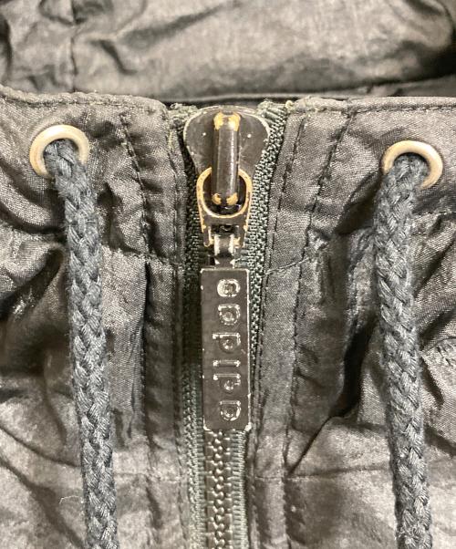 adidas（アディダス）adidas (アディダス) 【古着】中綿ジャケット　アウター　万国旗タグ ブラック×パープル サイズ:Mの古着・服飾アイテム
