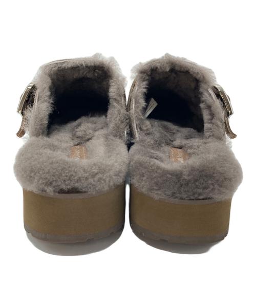 emu（エミュー）emu (エミュー) ADISON 厚底スリッポン　サボサンダル　ファーサンダル ブラウン サイズ:US7の古着・服飾アイテム