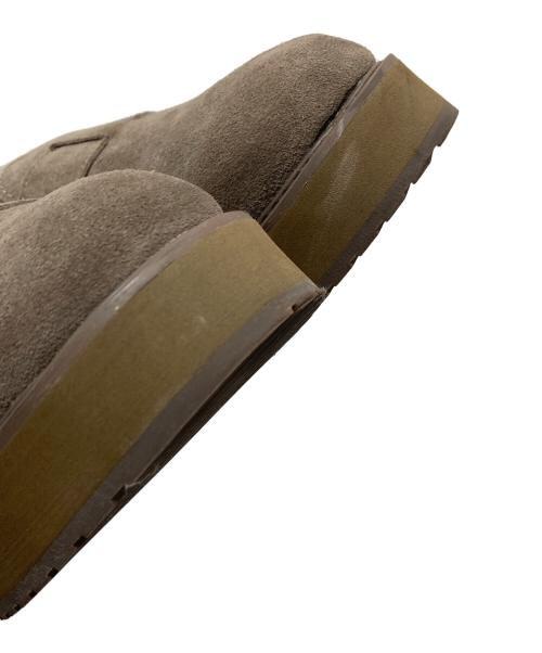 emu（エミュー）emu (エミュー) ADISON 厚底スリッポン　サボサンダル　ファーサンダル ブラウン サイズ:US7の古着・服飾アイテム