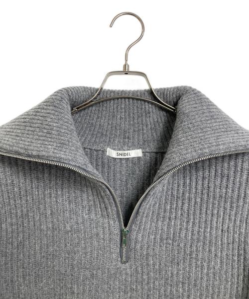 Snidel（スナイデル）Snidel (スナイデル) ウールハーフジップニットプルオーバー　長袖ニット　25年モデル グレー サイズ:FREEの古着・服飾アイテム