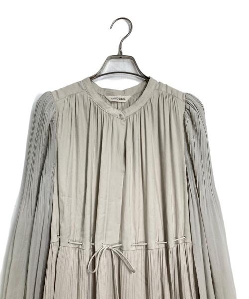 COCODEAL（ココディール）COCODEAL (ココディール) プリーツティアードワンピース　ペチコート付 ベージュ サイズ:2の古着・服飾アイテム