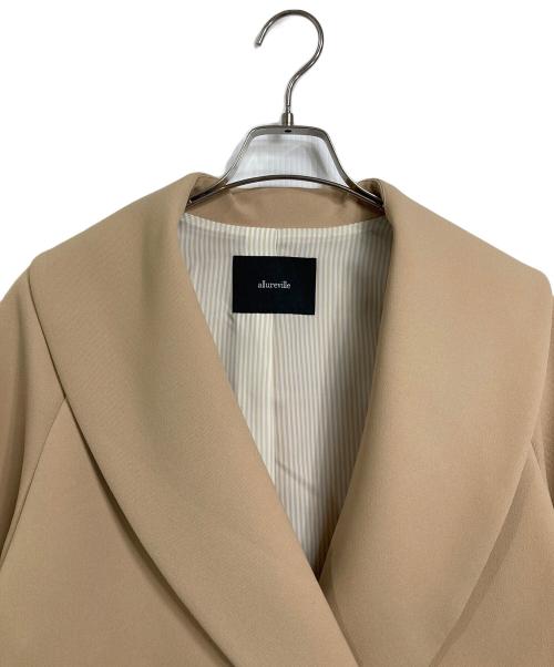 allureville（アルアバイル）allureville (アルアバイル) ポリエステルショールカラーミドルタケコート　アウター　ライトアウター　日本製 ベージュ サイズ:2の古着・服飾アイテム
