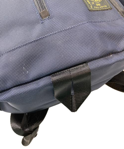 Paul Smith JEANS（ポールスミス ジーンズ）Paul Smith JEANS (ポールスミス ジーンズ) CORDURA NYLON DAYPACK  コーデュラ　ナイロン　デイパック  リュック　通勤　通学 ネイビー サイズ:実寸参照の古着・服飾アイテム