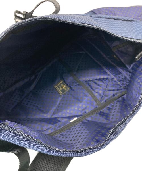 Paul Smith JEANS（ポールスミス ジーンズ）Paul Smith JEANS (ポールスミス ジーンズ) CORDURA NYLON DAYPACK  コーデュラ　ナイロン　デイパック  リュック　通勤　通学 ネイビー サイズ:実寸参照の古着・服飾アイテム