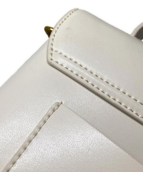 CHARLES & KEITH（チャールズアンドキース）CHARLES & KEITH (チャールズアンドキース) ショルダーバッグ　ハンドバッグ　2WAYバッグ ホワイト サイズ:実寸参照の古着・服飾アイテム