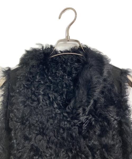 yves salomon（イヴサロモン）YVES SALOMON (イヴサロモン) ムートンベスト　ラムレザー ブラック サイズ:36の古着・服飾アイテム
