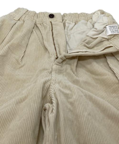 HARVESTY（ハーベスティー）HARVESTY (ハーベスティー) コーデュロイサーカスパンツ　コットンパンツ　ビックシルエット アイボリー サイズ:1の古着・服飾アイテム