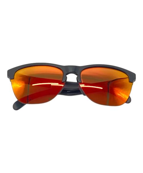 OAKLEY（オークリー）OAKLEY (オークリー) Frogskins Lite サングラス オレンジ サイズ:実寸参照の古着・服飾アイテム