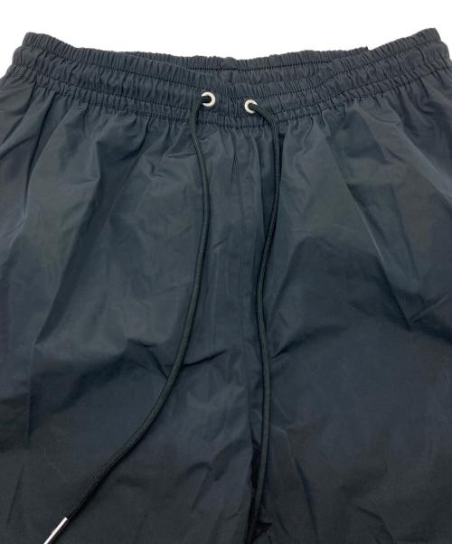 NIKE（ナイキ）NIKE (ナイキ) ビッグスウッシュ ウーブン パンツ　スポーツ　アウトドア　25AW ブラック サイズ:L 未使用品の古着・服飾アイテム