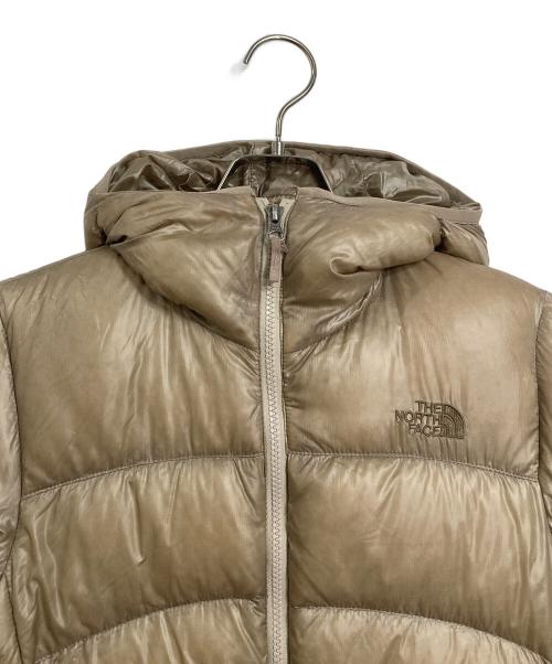 THE NORTH FACE（ザ ノース フェイス）THE NORTH FACE (ザ ノース フェイス) アコンカグア フーディ ダウンジャッケット ベージュ サイズ:Mの古着・服飾アイテム