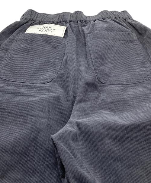 休日と詩（キュウジツトウタ）休日と詩 (キュウジツトウタ) ニューボンボンパンツ“コーデュロイ” コットンパンツ グレー サイズ:実寸参照 未使用品の古着・服飾アイテム