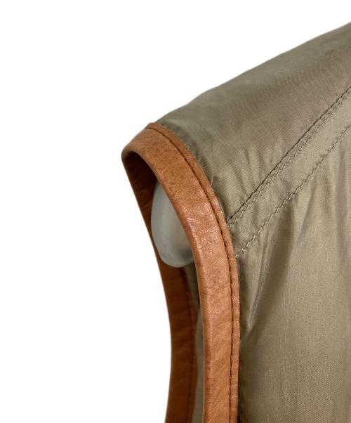 RALPH LAUREN（ラルフローレン）RALPH LAUREN (ラルフローレン) レザートリムナイロンダウンベスト　アウター　ライトアウター オリーブ サイズ:Mの古着・服飾アイテム