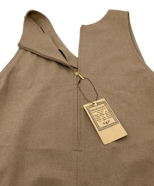 BEARDSLEY（ビアズリー）BEARDSLEY (ビアズリー) オールインワン　 ベージュ サイズ:FREE 未使用品の古着・服飾アイテム