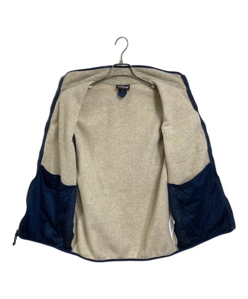 Patagonia（パタゴニア）Patagonia (パタゴニア) Synchilla Vest シンチラベスト フリースベスト　SP23 ベージュ×ネイビー サイズ:Mの古着・服飾アイテム