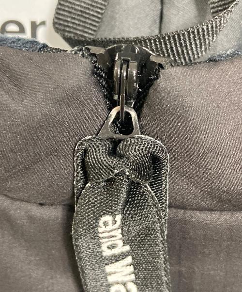and wander（アンドワンダー）and wander (アンドワンダー) alpha jacket  中綿ジャケット　アウター　日本製　PERTEX MICROLIGHT ブラック サイズ:4の古着・服飾アイテム