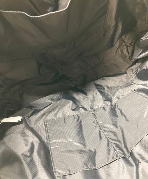 UGG（アグ）UGG (アグ) 中綿ナイロントートバッグ　ナイロンバッグ　トートバッグ ブラック サイズ:実寸参照の古着・服飾アイテム