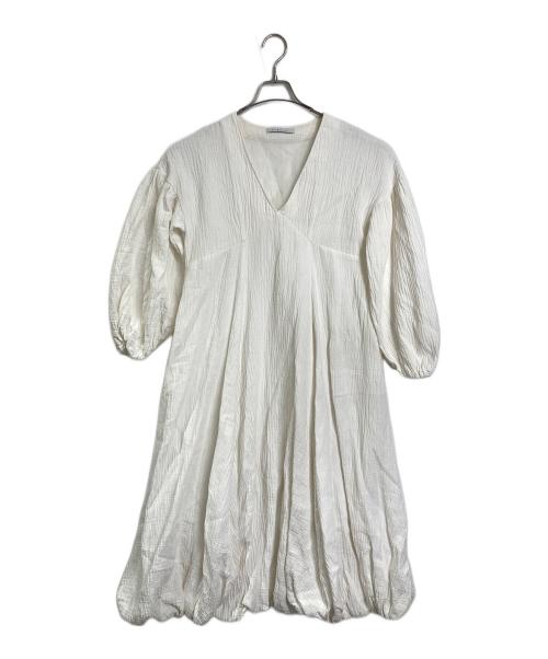 ETRE TOKYO（エトレトウキョウ）ETRE TOKYO (エトレトウキョウ) バルーンスリーブフレアワンピース　ロングワンピース ホワイト サイズ:実寸参照の古着・服飾アイテム