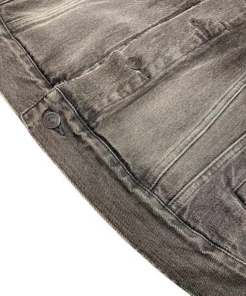 BALENCIAGA（バレンシアガ）BALENCIAGA (バレンシアガ) デニムジャケット　バックロゴ デニムジャケット　18SS グレー サイズ:46の古着・服飾アイテム