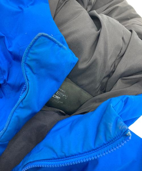 ARC'TERYX（アークテリクス）ARC'TERYX (アークテリクス) TAURI JACKET 中綿ジャケット　アウター   ナイロンジャケット アウトドア 登山 キャンプ　スポーツ　アウトドア ブルー サイズ:Sの古着・服飾アイテム