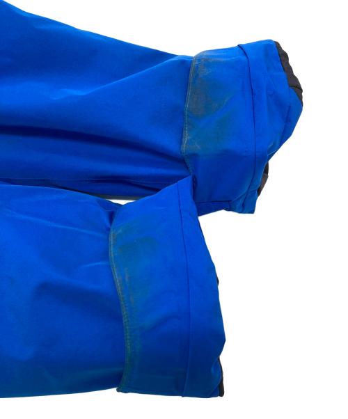 ARC'TERYX（アークテリクス）ARC'TERYX (アークテリクス) TAURI JACKET 中綿ジャケット　アウター   ナイロンジャケット アウトドア 登山 キャンプ　スポーツ　アウトドア ブルー サイズ:Sの古着・服飾アイテム