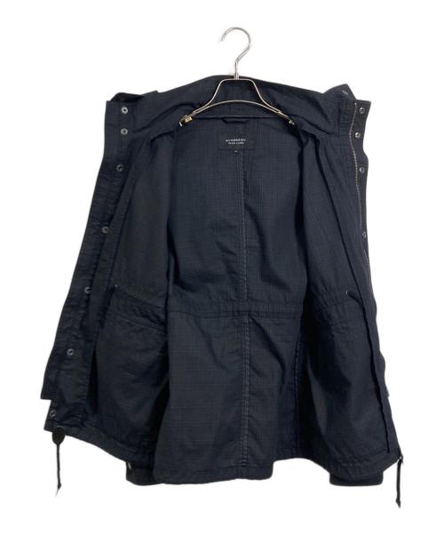 BURBERRY BLACK LABEL（バーバリーブラックレーベル）BURBERRY BLACK LABEL (バーバリーブラックレーベル) マウンテンジャケット　トレッキングジャケット　コットンジャケット　　 ブラック サイズ:Mの古着・服飾アイテム