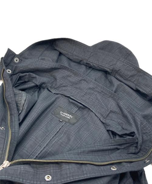 BURBERRY BLACK LABEL（バーバリーブラックレーベル）BURBERRY BLACK LABEL (バーバリーブラックレーベル) マウンテンジャケット　トレッキングジャケット　コットンジャケット　　 ブラック サイズ:Mの古着・服飾アイテム