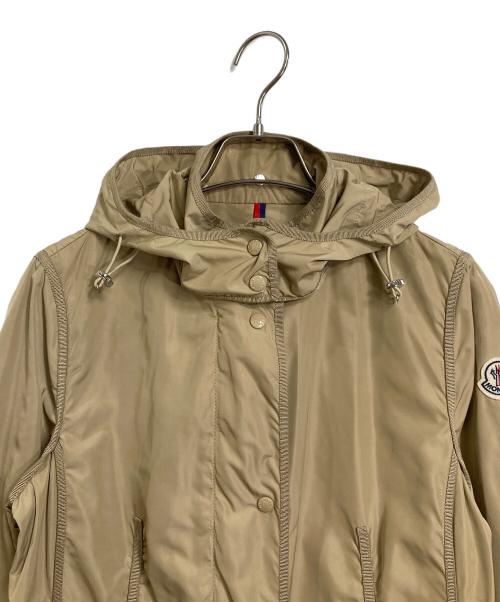 MONCLER（モンクレール）MONCLER (モンクレール) ARGELIA ワッペン付コート　並行品 ベージュ サイズ:1の古着・服飾アイテム