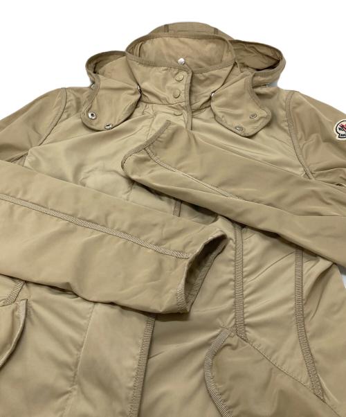 MONCLER（モンクレール）MONCLER (モンクレール) ARGELIA ワッペン付コート　並行品 ベージュ サイズ:1の古着・服飾アイテム