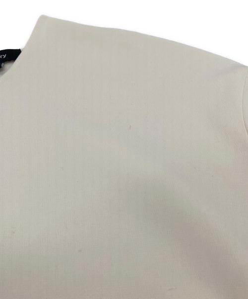 theory（セオリー）theory (セオリー) Vネックブラウス (アイボリー) トリアセテート  ブレスレットスリーブ / ウォッシャブル　Admiral Crepe Round VNK Top アイボリー サイズ:Sの古着・服飾アイテム
